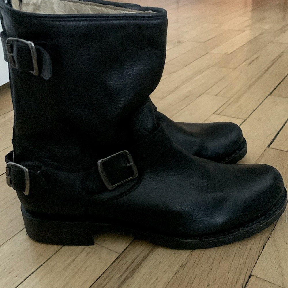 FRYE size 9.5 Veronica Black Leather Moto Buckle Boots